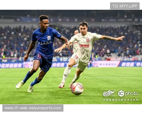 蒋圣龙代表上海申花完成积分处罚后的首次加练